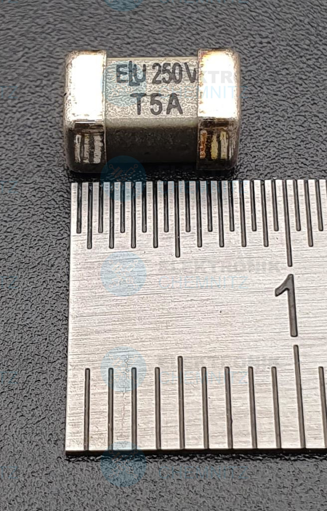 SMD-Sicherung SIBA 250 V Träge 5 A 4,5 x 8mm IEC