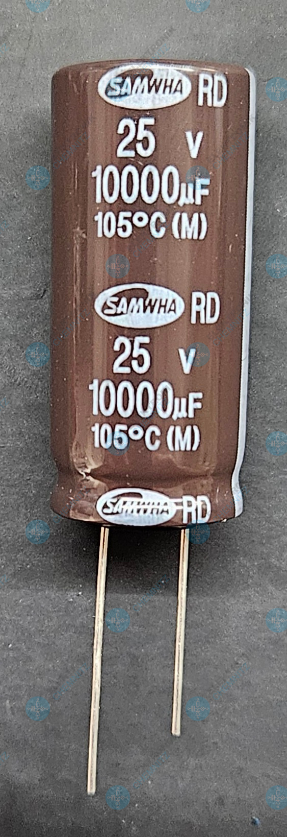 Elektrolytkondensator radial 10000 µF 25 V 105° C RM 7,5 mm Ø 18,1 mm Höhe 40,5 mm