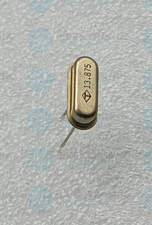 Schwingquarz T 13.875MHz HC49-U-S