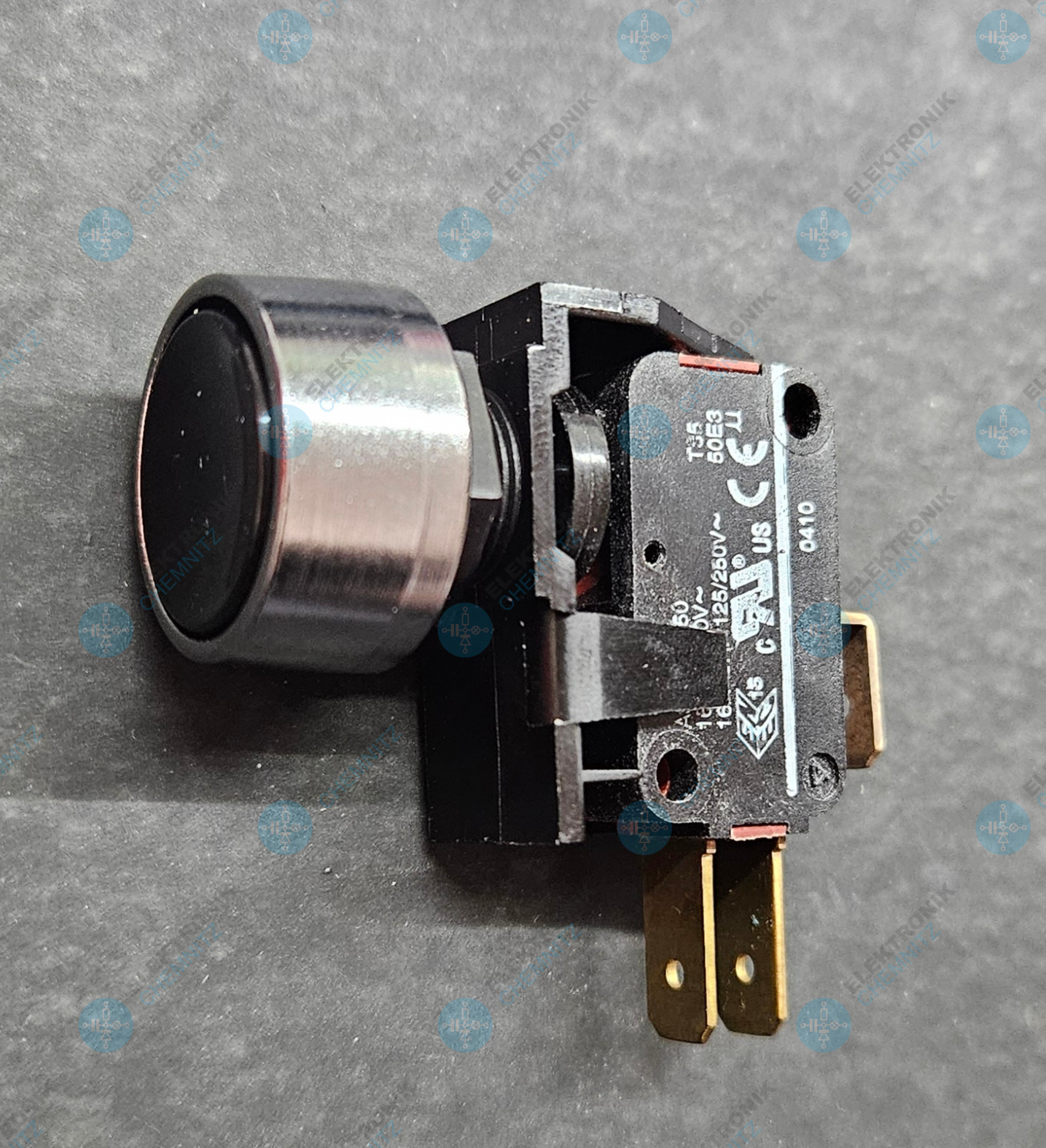 Bulgin 0911 Taster 1 x Wechsler 250 VAC 16 A Steckkontakte 6,3 mm 12 mm Einbaudurchmesser