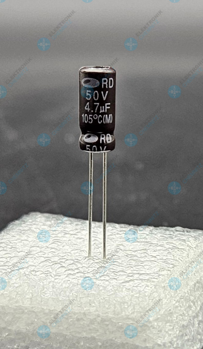 Elektrolytkondensator radial 4,7µF 50V 105°C RM 2mm Ø 5mm Höhe 12mm