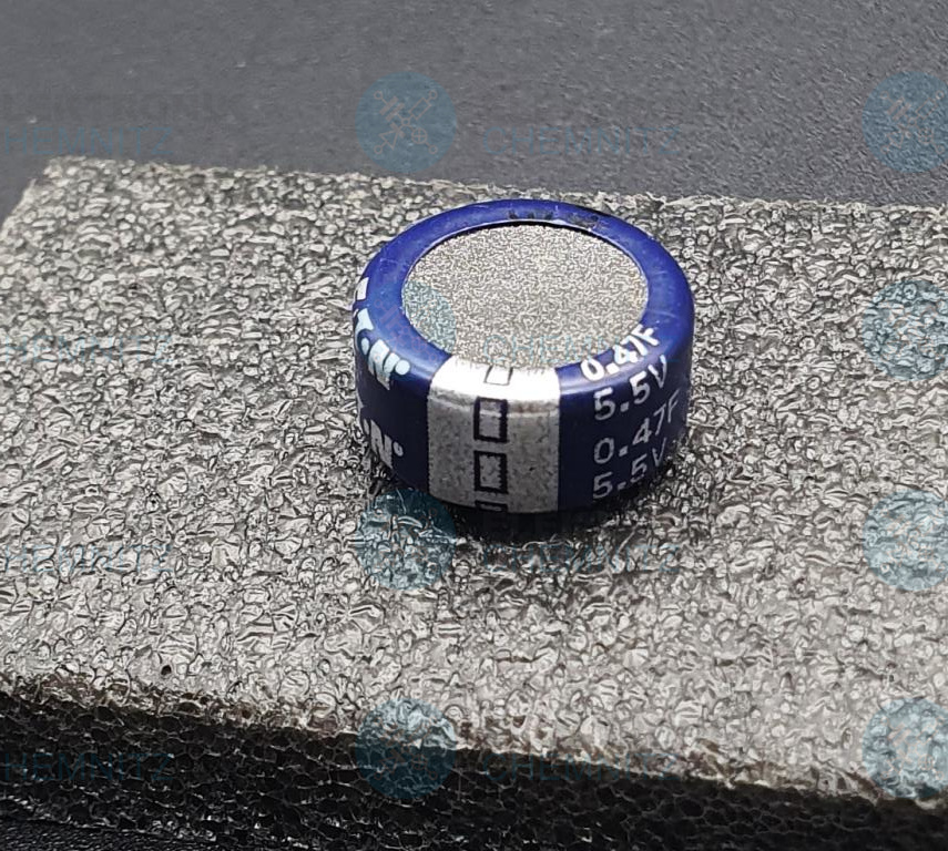 EATON  KR-5R5C474-R Speicherkondensator 5,5V 0,47F Gold Cap RM=5mm DM=13,5mm