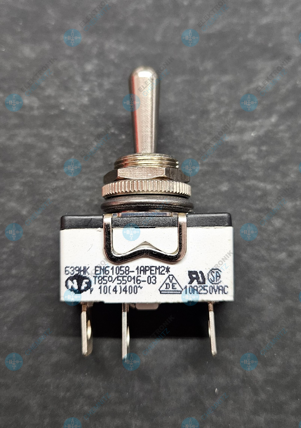 APEM 639HK Hebelschalter 10 A 400 VAC EIN-AUS-EIN 1 x Wechsler Flachstecker 6,3 mm