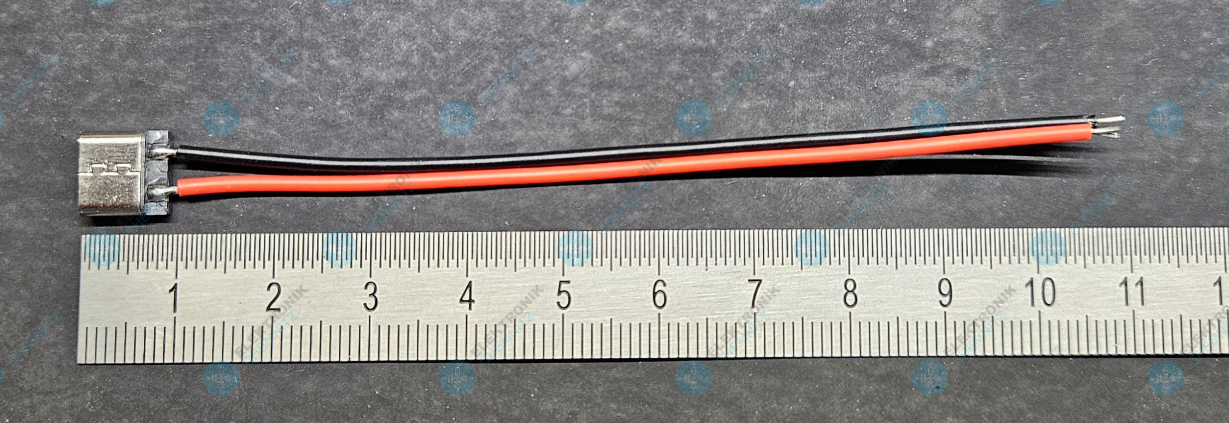 USB-C Ladebuchse mit Kabel 10 cm AWG22 (0,34 mm²)