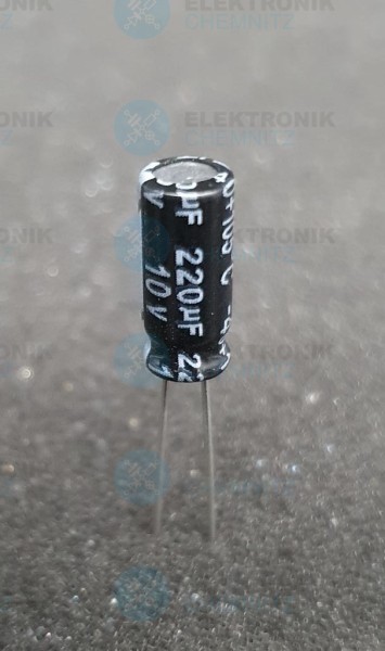 Elektrolytkondensator radial 220µF 10V 105°C RM 2mm